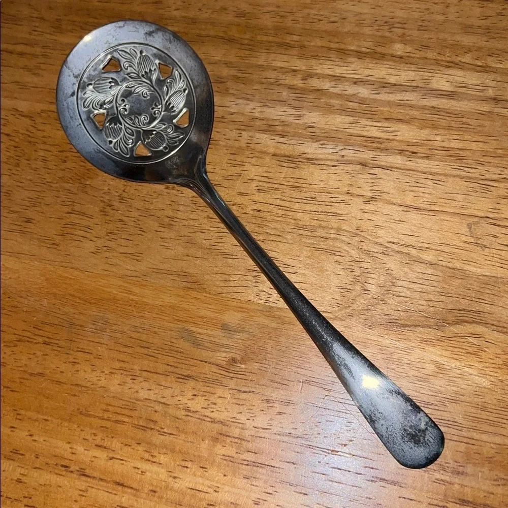 Vintage Leonard Silverplate Serving Spoon Tomato Cranberry Slotted Pierced Italy